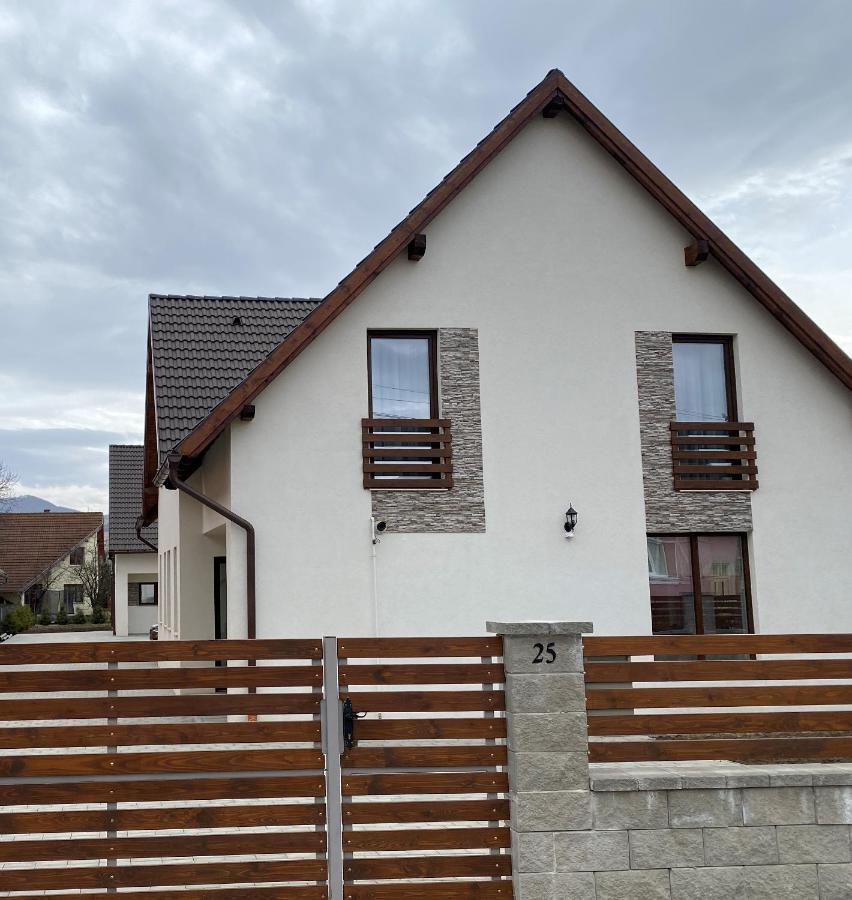 Fenyo Apartman House I Odorheiu Secuiesc Exterior foto